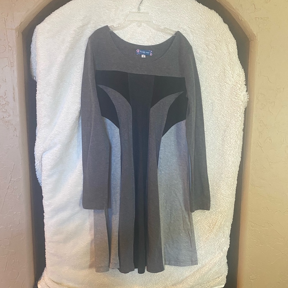 Girls long-sleeved dress